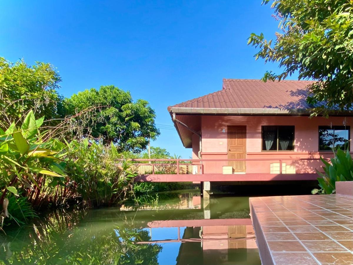Mom And Me Resort & Farm Doi Saket Exterior photo