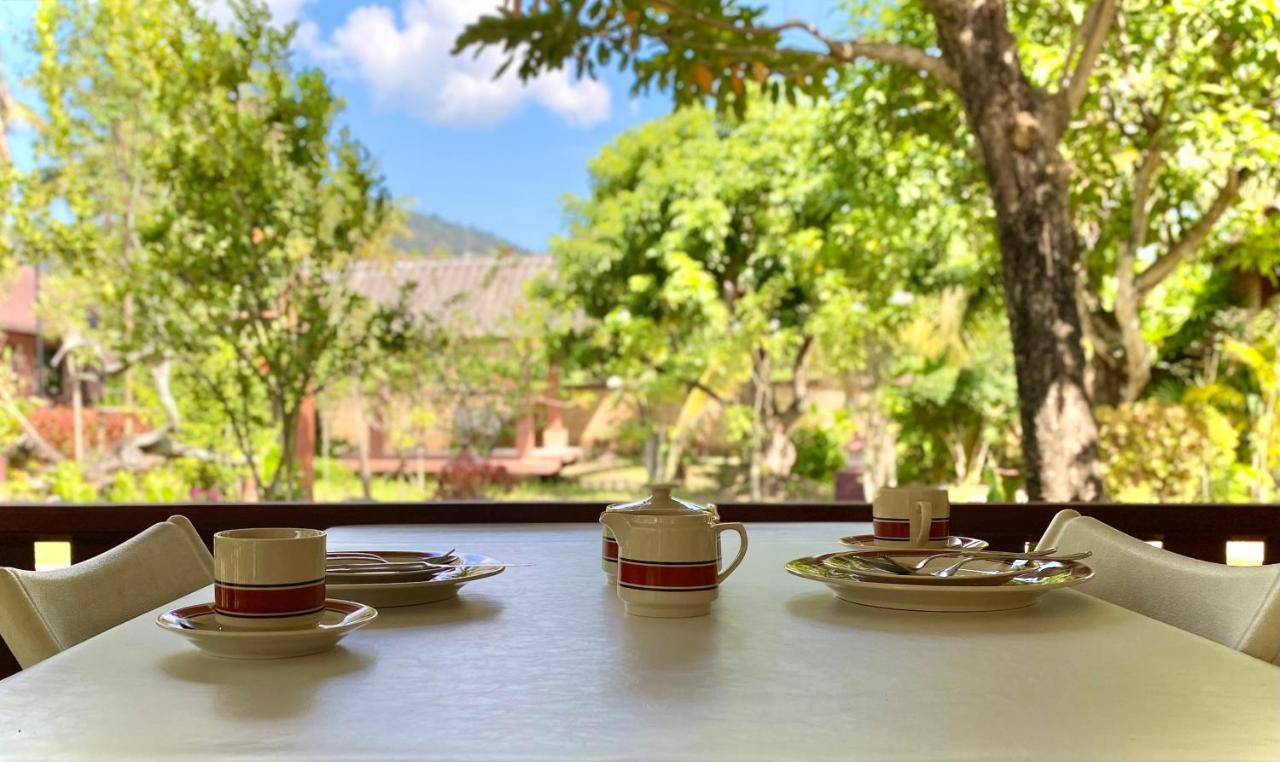 Mom And Me Resort & Farm Doi Saket Exterior photo