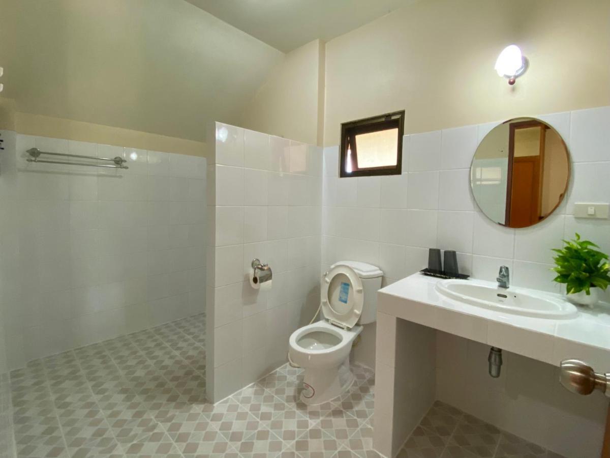 Mom And Me Resort & Farm Doi Saket Exterior photo